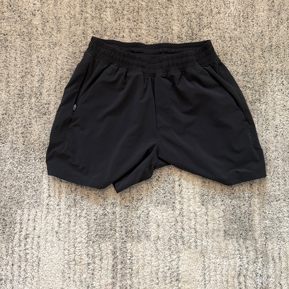 Lululemon Pace Breaker Shorts 5”in